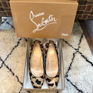 🎉HP🎉Christian Louboutin Cow Print Calf Hair Pump